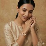 Load image into Gallery viewer, Pearl Bracelet
